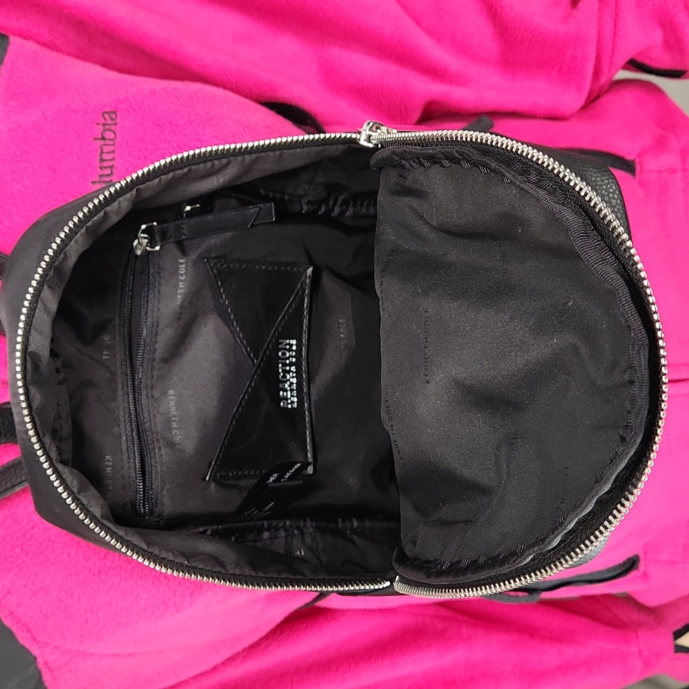 KENNETH COLE REACTION MINI BACKPACK EUC - Picture 10 of 17